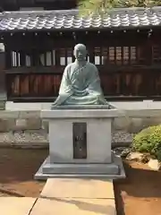 泉岳寺の像