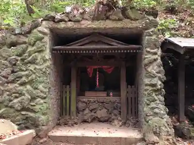 小山不動の末社・摂社