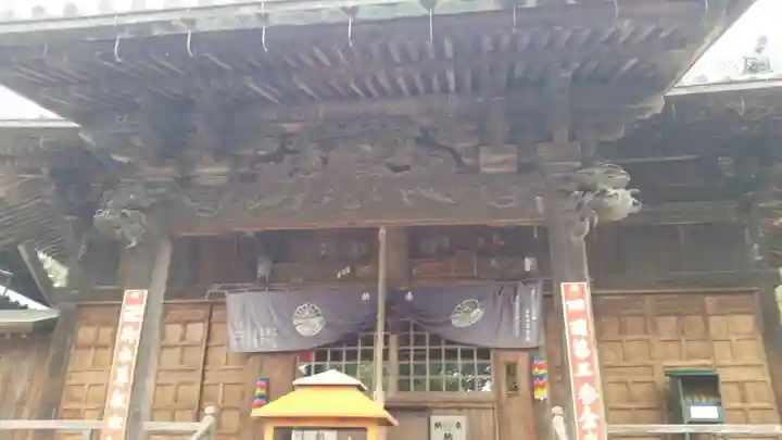 金泉寺の本殿・本堂