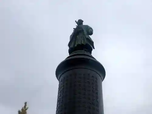 靖國神社の像