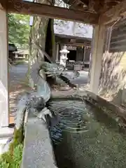 淺間神社（忍野八海）の手水