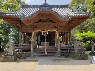 岡山神社の本殿・本堂