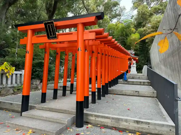 生田神社の{uncategorized: "未分類", other: "その他", undefined: "問題あり", building: "その他建物", grave: "お墓", sacred_gate: "鳥居", guardian: "狛犬", statue: "像", buddha: "仏像", history: "歴史", nature: "自然", garden: "庭園", animal: "動物", pagoda: "塔", temizu: "手水舎", mountain_gate: "山門・神門", sanctuary: "本殿・本堂", subordinate: "末社・摂社", art: "芸術", scenery: "景色", jizo: "地蔵", ema: "絵馬", goshuin: "御朱印", omikuji: "おみくじ", items: "授与品その他", amulet: "お守り", goshuincho: "御朱印帳", eats: "食事", festival: "お祭り", votive_dance: "神楽", shichigosan: "七五三参", wedding: "結婚式", experience: "体験その他", initially: "初詣", around: "周辺", anti_infection: "感染症対策"}