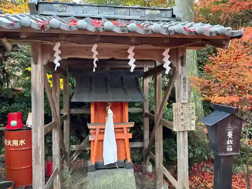 鍬山神社の末社