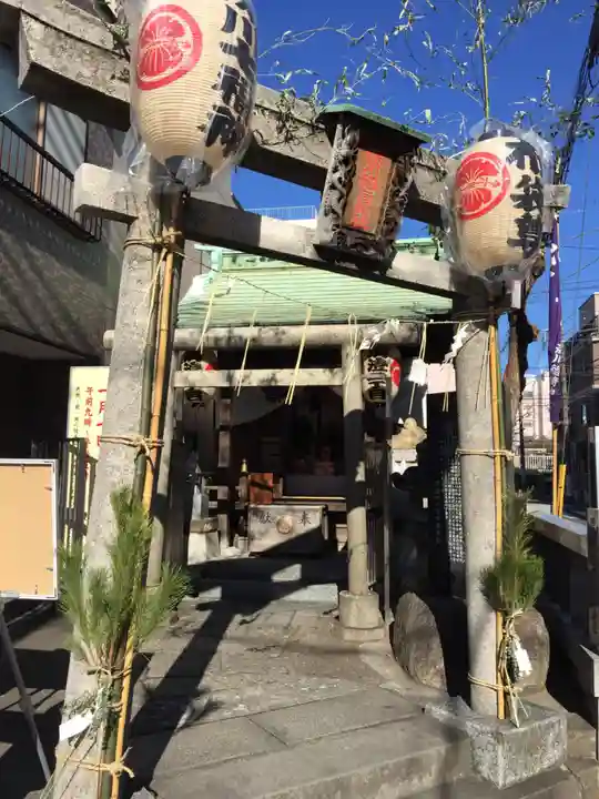 深川稲荷神社の鳥居