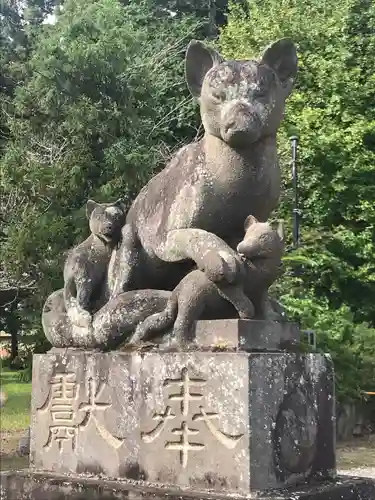 女化神社の狛犬