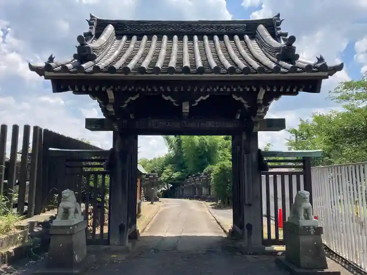狭山山不動寺の山門・神門