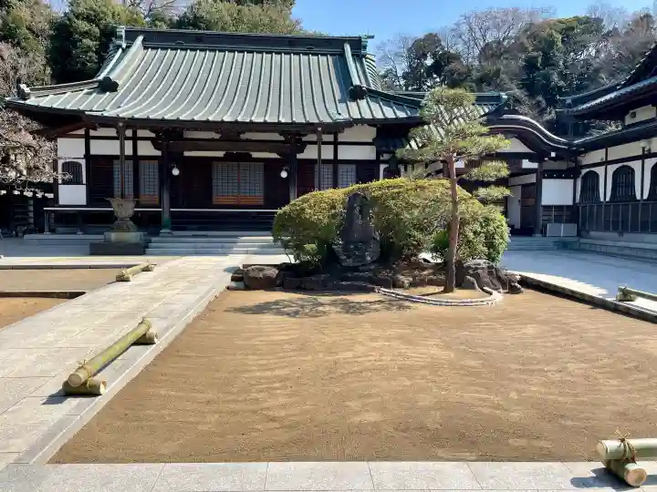 高松寺の{uncategorized: "未分類", other: "その他", undefined: "問題あり", building: "その他建物", grave: "お墓", sacred_gate: "鳥居", guardian: "狛犬", statue: "像", buddha: "仏像", history: "歴史", nature: "自然", garden: "庭園", animal: "動物", pagoda: "塔", temizu: "手水舎", mountain_gate: "山門・神門", sanctuary: "本殿・本堂", subordinate: "末社・摂社", art: "芸術", scenery: "景色", jizo: "地蔵", ema: "絵馬", goshuin: "御朱印", omikuji: "おみくじ", items: "授与品その他", amulet: "お守り", goshuincho: "御朱印帳", eats: "食事", festival: "お祭り", votive_dance: "神楽", shichigosan: "七五三参", wedding: "結婚式", experience: "体験その他", initially: "初詣", around: "周辺", anti_infection: "感染症対策"}