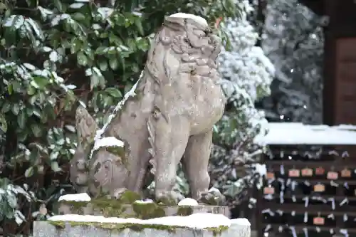 忍　諏訪神社・東照宮　の{uncategorized: "未分類", other: "その他", undefined: "問題あり", building: "その他建物", grave: "お墓", sacred_gate: "鳥居", guardian: "狛犬", statue: "像", buddha: "仏像", history: "歴史", nature: "自然", garden: "庭園", animal: "動物", pagoda: "塔", temizu: "手水舎", mountain_gate: "山門・神門", sanctuary: "本殿・本堂", subordinate: "末社・摂社", art: "芸術", scenery: "景色", jizo: "地蔵", ema: "絵馬", goshuin: "御朱印", omikuji: "おみくじ", items: "授与品その他", amulet: "お守り", goshuincho: "御朱印帳", eats: "食事", festival: "お祭り", votive_dance: "神楽", shichigosan: "七五三参", wedding: "結婚式", experience: "体験その他", initially: "初詣", around: "周辺", anti_infection: "感染症対策"}