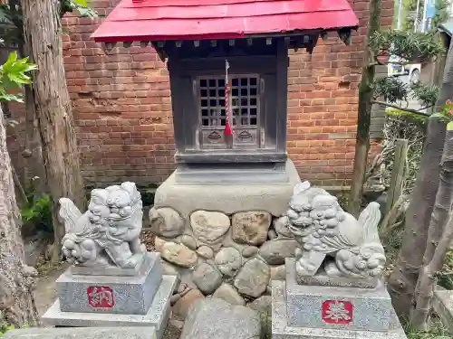 笠間稲荷神社の{uncategorized: "未分類", other: "その他", undefined: "問題あり", building: "その他建物", grave: "お墓", sacred_gate: "鳥居", guardian: "狛犬", statue: "像", buddha: "仏像", history: "歴史", nature: "自然", garden: "庭園", animal: "動物", pagoda: "塔", temizu: "手水舎", mountain_gate: "山門・神門", sanctuary: "本殿・本堂", subordinate: "末社・摂社", art: "芸術", scenery: "景色", jizo: "地蔵", ema: "絵馬", goshuin: "御朱印", omikuji: "おみくじ", items: "授与品その他", amulet: "お守り", goshuincho: "御朱印帳", eats: "食事", festival: "お祭り", votive_dance: "神楽", shichigosan: "七五三参", wedding: "結婚式", experience: "体験その他", initially: "初詣", around: "周辺", anti_infection: "感染症対策"}