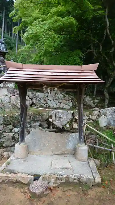 表米神社の手水舎