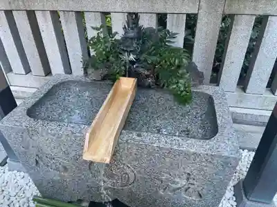 福徳神社（芽吹稲荷）の手水舎