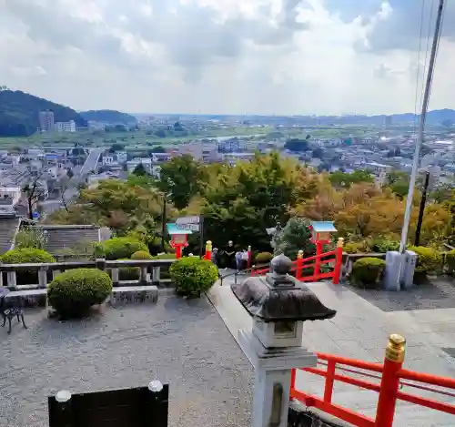足利織姫神社の{uncategorized: "未分類", other: "その他", undefined: "問題あり", building: "その他建物", grave: "お墓", sacred_gate: "鳥居", guardian: "狛犬", statue: "像", buddha: "仏像", history: "歴史", nature: "自然", garden: "庭園", animal: "動物", pagoda: "塔", temizu: "手水舎", mountain_gate: "山門・神門", sanctuary: "本殿・本堂", subordinate: "末社・摂社", art: "芸術", scenery: "景色", jizo: "地蔵", ema: "絵馬", goshuin: "御朱印", omikuji: "おみくじ", items: "授与品その他", amulet: "お守り", goshuincho: "御朱印帳", eats: "食事", festival: "お祭り", votive_dance: "神楽", shichigosan: "七五三参", wedding: "結婚式", experience: "体験その他", initially: "初詣", around: "周辺", anti_infection: "感染症対策"}
