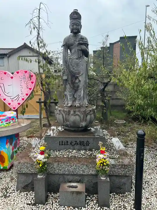 四季桜の寺 妙乗院(愛知県)