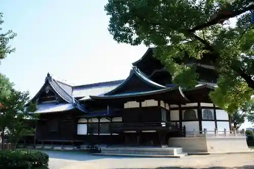 斑鳩寺の本殿