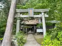 鹿嶋神社の{uncategorized: "未分類", other: "その他", undefined: "問題あり", building: "その他建物", grave: "お墓", sacred_gate: "鳥居", guardian: "狛犬", statue: "像", buddha: "仏像", history: "歴史", nature: "自然", garden: "庭園", animal: "動物", pagoda: "塔", temizu: "手水舎", mountain_gate: "山門・神門", sanctuary: "本殿・本堂", subordinate: "末社・摂社", art: "芸術", scenery: "景色", jizo: "地蔵", ema: "絵馬", goshuin: "御朱印", omikuji: "おみくじ", items: "授与品その他", amulet: "お守り", goshuincho: "御朱印帳", eats: "食事", festival: "お祭り", votive_dance: "神楽", shichigosan: "七五三参", wedding: "結婚式", experience: "体験その他", initially: "初詣", around: "周辺", anti_infection: "感染症対策"}