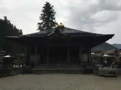 龍泉寺の本殿・本堂