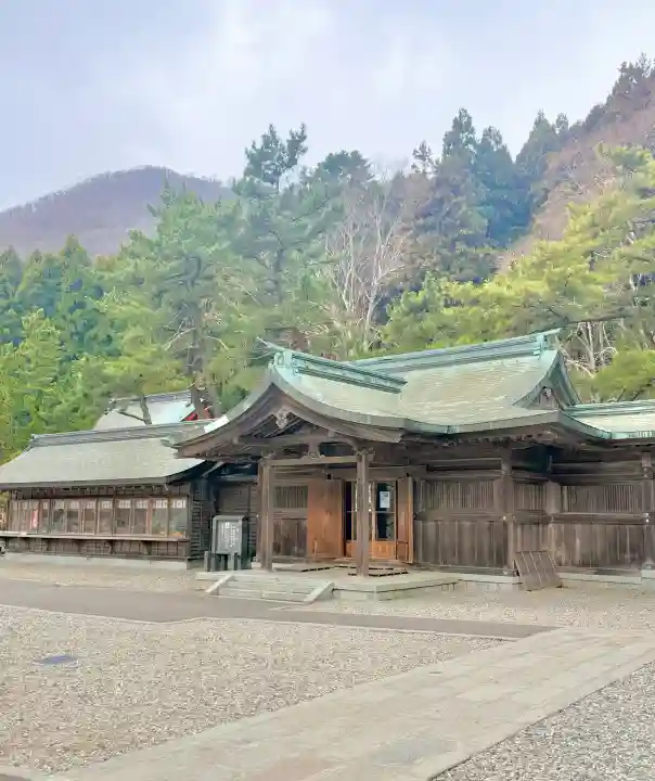 函館八幡宮の{uncategorized: "未分類", other: "その他", undefined: "問題あり", building: "その他建物", grave: "お墓", sacred_gate: "鳥居", guardian: "狛犬", statue: "像", buddha: "仏像", history: "歴史", nature: "自然", garden: "庭園", animal: "動物", pagoda: "塔", temizu: "手水舎", mountain_gate: "山門・神門", sanctuary: "本殿・本堂", subordinate: "末社・摂社", art: "芸術", scenery: "景色", jizo: "地蔵", ema: "絵馬", goshuin: "御朱印", omikuji: "おみくじ", items: "授与品その他", amulet: "お守り", goshuincho: "御朱印帳", eats: "食事", festival: "お祭り", votive_dance: "神楽", shichigosan: "七五三参", wedding: "結婚式", experience: "体験その他", initially: "初詣", around: "周辺", anti_infection: "感染症対策"}