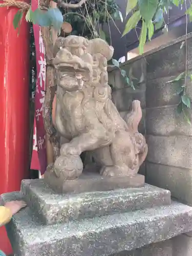 宝珠稲荷神社の狛犬