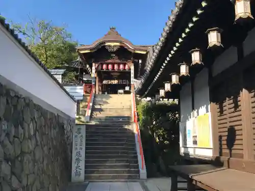 郷照寺の末社