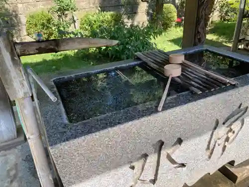 横浜　西方寺の手水舎