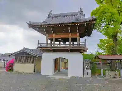 安養寺の山門・神門