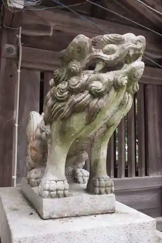 西寒多神社の狛犬