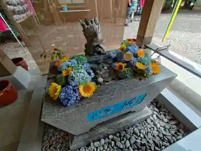 滑川神社 - 仕事と子どもの守り神の手水舎