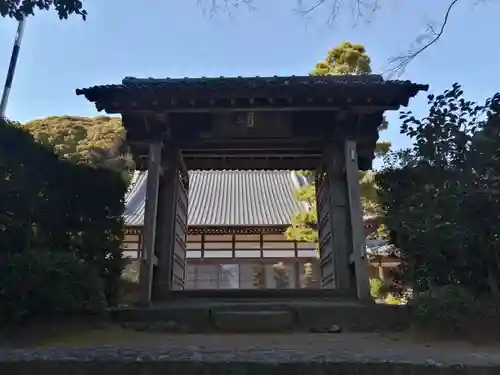 華蔵寺の山門・神門