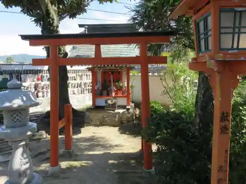 帯解寺の末社・摂社