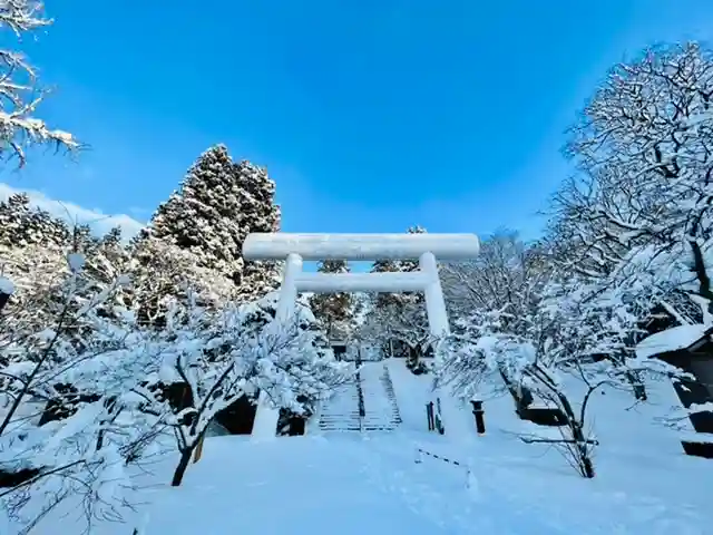 土津神社|こどもと出世の神さまの鳥居