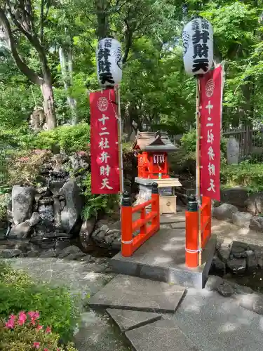 熊野神社の{uncategorized: "未分類", other: "その他", undefined: "問題あり", building: "その他建物", grave: "お墓", sacred_gate: "鳥居", guardian: "狛犬", statue: "像", buddha: "仏像", history: "歴史", nature: "自然", garden: "庭園", animal: "動物", pagoda: "塔", temizu: "手水舎", mountain_gate: "山門・神門", sanctuary: "本殿・本堂", subordinate: "末社・摂社", art: "芸術", scenery: "景色", jizo: "地蔵", ema: "絵馬", goshuin: "御朱印", omikuji: "おみくじ", items: "授与品その他", amulet: "お守り", goshuincho: "御朱印帳", eats: "食事", festival: "お祭り", votive_dance: "神楽", shichigosan: "七五三参", wedding: "結婚式", experience: "体験その他", initially: "初詣", around: "周辺", anti_infection: "感染症対策"}