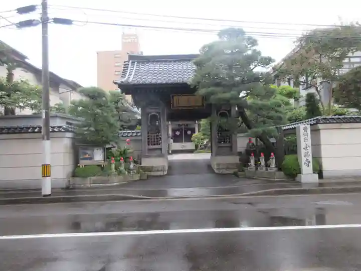 金勝寺の山門・神門