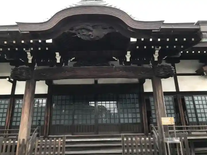 実相寺の本殿・本堂