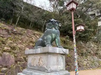 厳島神社の{uncategorized: "未分類", other: "その他", undefined: "問題あり", building: "その他建物", grave: "お墓", sacred_gate: "鳥居", guardian: "狛犬", statue: "像", buddha: "仏像", history: "歴史", nature: "自然", garden: "庭園", animal: "動物", pagoda: "塔", temizu: "手水舎", mountain_gate: "山門・神門", sanctuary: "本殿・本堂", subordinate: "末社・摂社", art: "芸術", scenery: "景色", jizo: "地蔵", ema: "絵馬", goshuin: "御朱印", omikuji: "おみくじ", items: "授与品その他", amulet: "お守り", goshuincho: "御朱印帳", eats: "食事", festival: "お祭り", votive_dance: "神楽", shichigosan: "七五三参", wedding: "結婚式", experience: "体験その他", initially: "初詣", around: "周辺", anti_infection: "感染症対策"}