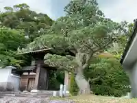 月山寺の山門・神門