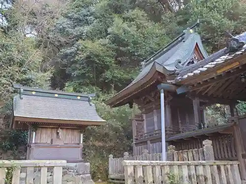犬次神社の末社・摂社