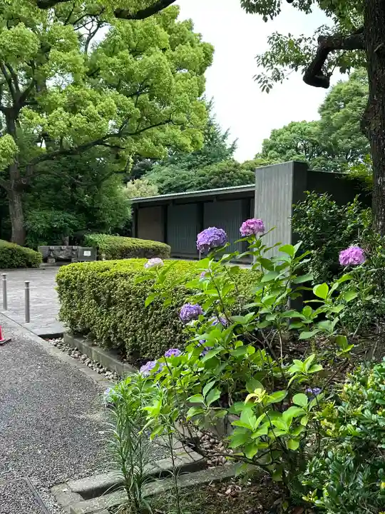 千鳥ヶ淵戦没者墓苑(東京都)