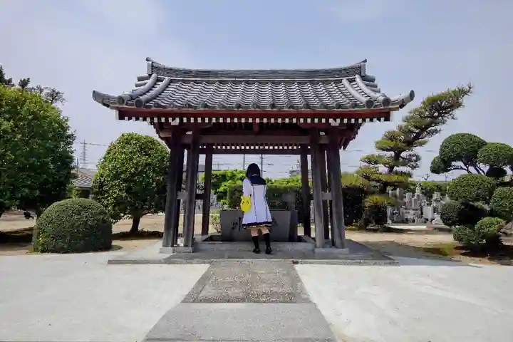 行福寺の手水舎