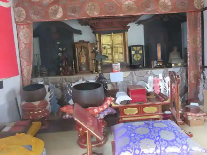 定林寺の本殿・本堂