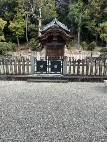 叡福寺の{uncategorized: "未分類", other: "その他", undefined: "問題あり", building: "その他建物", grave: "お墓", sacred_gate: "鳥居", guardian: "狛犬", statue: "像", buddha: "仏像", history: "歴史", nature: "自然", garden: "庭園", animal: "動物", pagoda: "塔", temizu: "手水舎", mountain_gate: "山門・神門", sanctuary: "本殿・本堂", subordinate: "末社・摂社", art: "芸術", scenery: "景色", jizo: "地蔵", ema: "絵馬", goshuin: "御朱印", omikuji: "おみくじ", items: "授与品その他", amulet: "お守り", goshuincho: "御朱印帳", eats: "食事", festival: "お祭り", votive_dance: "神楽", shichigosan: "七五三参", wedding: "結婚式", experience: "体験その他", initially: "初詣", around: "周辺", anti_infection: "感染症対策"}