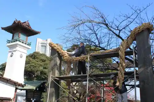 伊勢山皇大神宮の鳥居