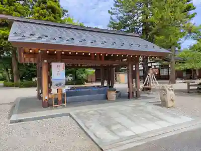 射水神社の手水舎