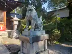 溝旗神社（肇國神社）の狛犬