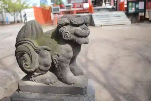 青渭神社の狛犬