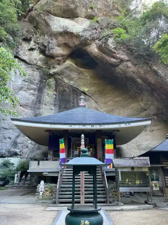 観音院の{uncategorized: "未分類", other: "その他", undefined: "問題あり", building: "その他建物", grave: "お墓", sacred_gate: "鳥居", guardian: "狛犬", statue: "像", buddha: "仏像", history: "歴史", nature: "自然", garden: "庭園", animal: "動物", pagoda: "塔", temizu: "手水舎", mountain_gate: "山門・神門", sanctuary: "本殿・本堂", subordinate: "末社・摂社", art: "芸術", scenery: "景色", jizo: "地蔵", ema: "絵馬", goshuin: "御朱印", omikuji: "おみくじ", items: "授与品その他", amulet: "お守り", goshuincho: "御朱印帳", eats: "食事", festival: "お祭り", votive_dance: "神楽", shichigosan: "七五三参", wedding: "結婚式", experience: "体験その他", initially: "初詣", around: "周辺", anti_infection: "感染症対策"}