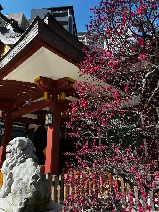 蒲田八幡神社の{uncategorized: "未分類", other: "その他", undefined: "問題あり", building: "その他建物", grave: "お墓", sacred_gate: "鳥居", guardian: "狛犬", statue: "像", buddha: "仏像", history: "歴史", nature: "自然", garden: "庭園", animal: "動物", pagoda: "塔", temizu: "手水舎", mountain_gate: "山門・神門", sanctuary: "本殿・本堂", subordinate: "末社・摂社", art: "芸術", scenery: "景色", jizo: "地蔵", ema: "絵馬", goshuin: "御朱印", omikuji: "おみくじ", items: "授与品その他", amulet: "お守り", goshuincho: "御朱印帳", eats: "食事", festival: "お祭り", votive_dance: "神楽", shichigosan: "七五三参", wedding: "結婚式", experience: "体験その他", initially: "初詣", around: "周辺", anti_infection: "感染症対策"}