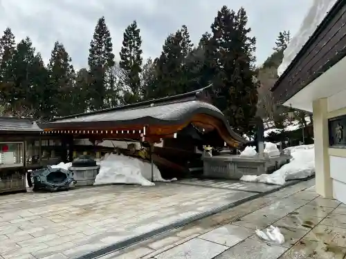 青龍寺(昭和大仏)の{uncategorized: "未分類", other: "その他", undefined: "問題あり", building: "その他建物", grave: "お墓", sacred_gate: "鳥居", guardian: "狛犬", statue: "像", buddha: "仏像", history: "歴史", nature: "自然", garden: "庭園", animal: "動物", pagoda: "塔", temizu: "手水舎", mountain_gate: "山門・神門", sanctuary: "本殿・本堂", subordinate: "末社・摂社", art: "芸術", scenery: "景色", jizo: "地蔵", ema: "絵馬", goshuin: "御朱印", omikuji: "おみくじ", items: "授与品その他", amulet: "お守り", goshuincho: "御朱印帳", eats: "食事", festival: "お祭り", votive_dance: "神楽", shichigosan: "七五三参", wedding: "結婚式", experience: "体験その他", initially: "初詣", around: "周辺", anti_infection: "感染症対策"}