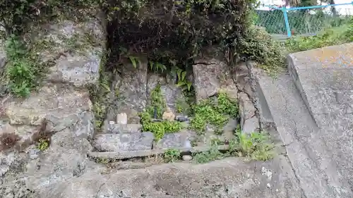 大分元町石仏の像