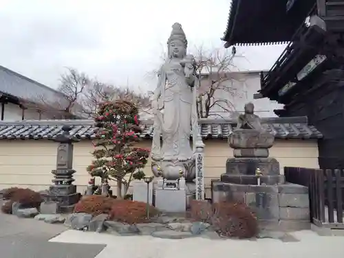 是字寺龍海院の仏像